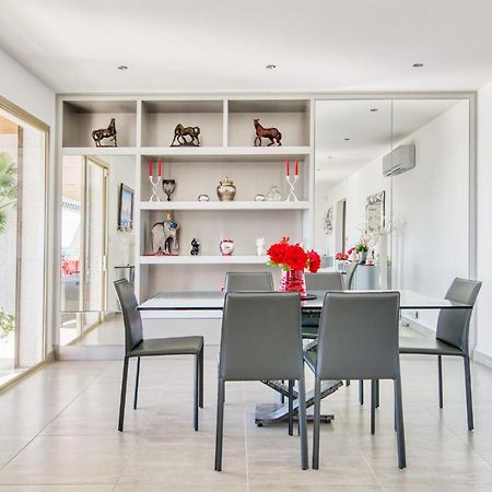 Stunning Flat With Terrace & Pool 7 Min From The Beach In Cassis - Welkeys Buitenkant foto
