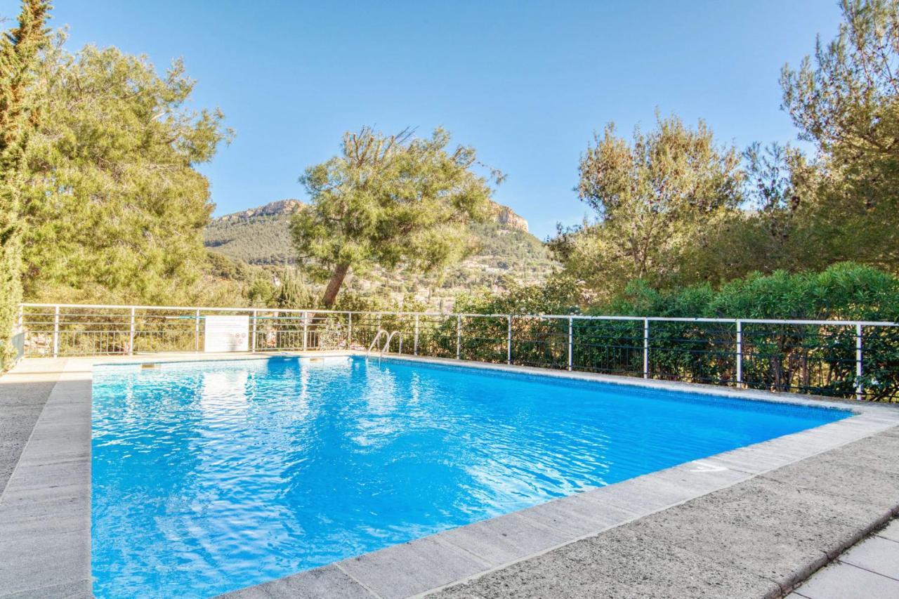 Stunning Flat With Terrace & Pool 7 Min From The Beach In Cassis - Welkeys Buitenkant foto